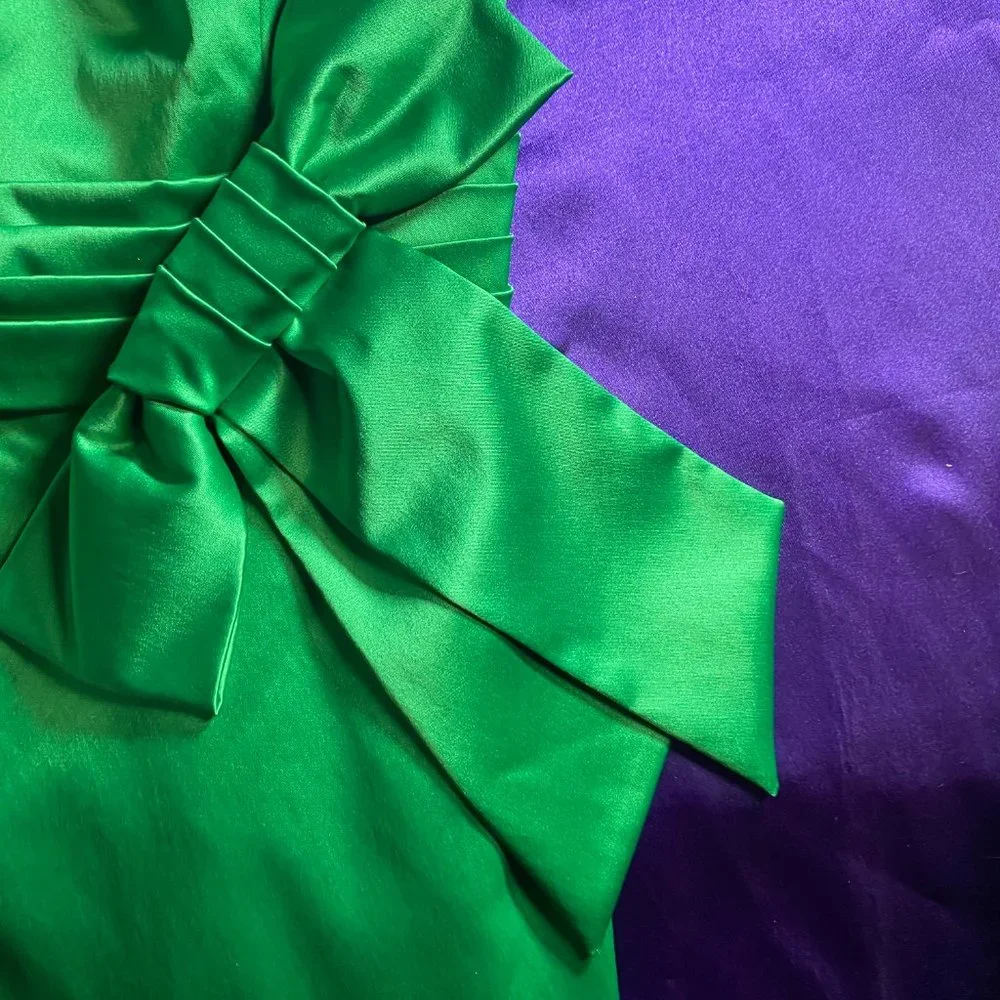 The Limited Strapless Emerald Green Satin Dress with Waist Bow - Picture 5 of 8